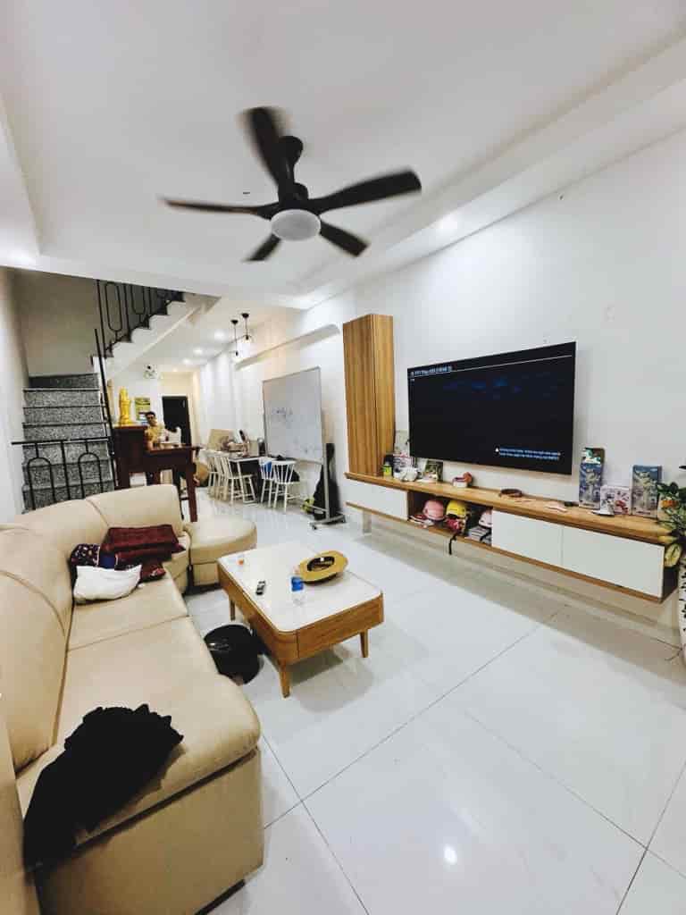 4.75 Tỷ- Nhà 2 tầng- Sát Mt Hồ Bá Phấn- Phước Long A
