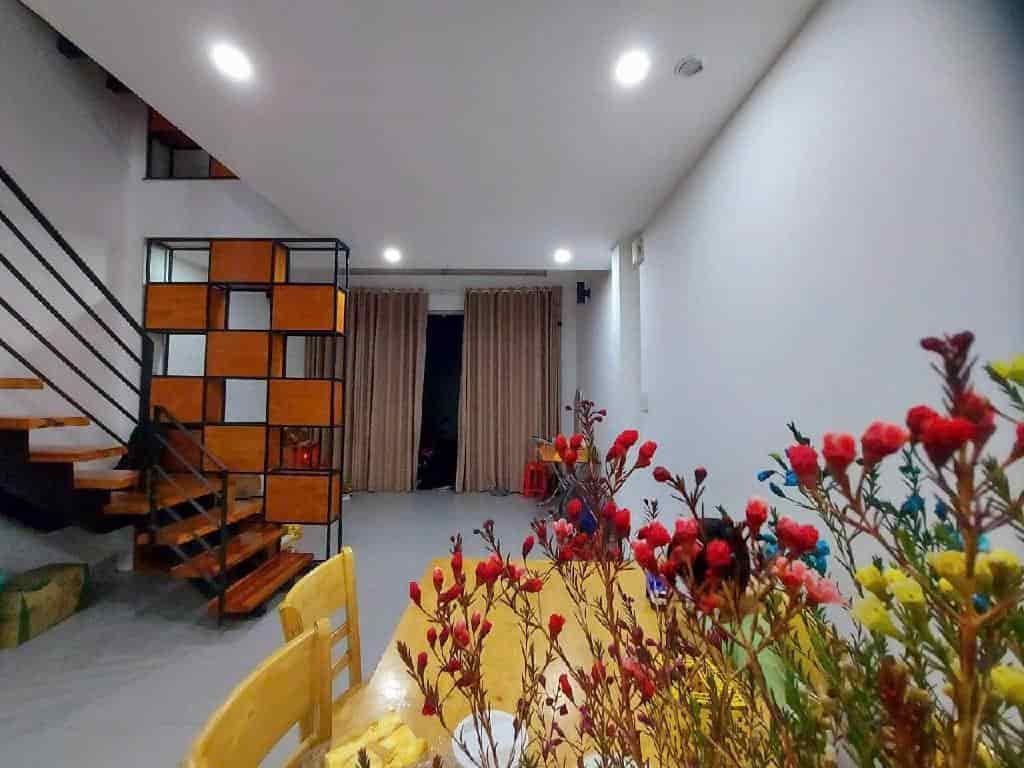 4.7 Tỷ- Nhà 3 tầng- HXH- Gò Cát Phú Hữu Q9