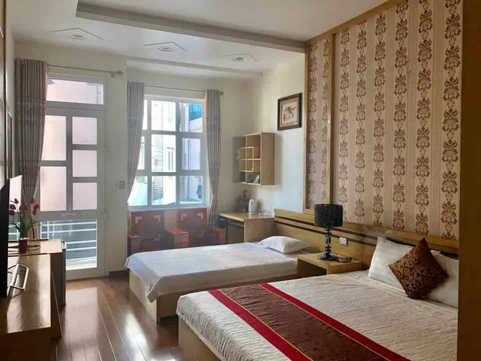 Cần bán Khách sạn xây 11 tầng ngay quảng trường Sun cạnh Mường Thanh. Khu công viên Sunworld Bãi Cháy, Hạ Long