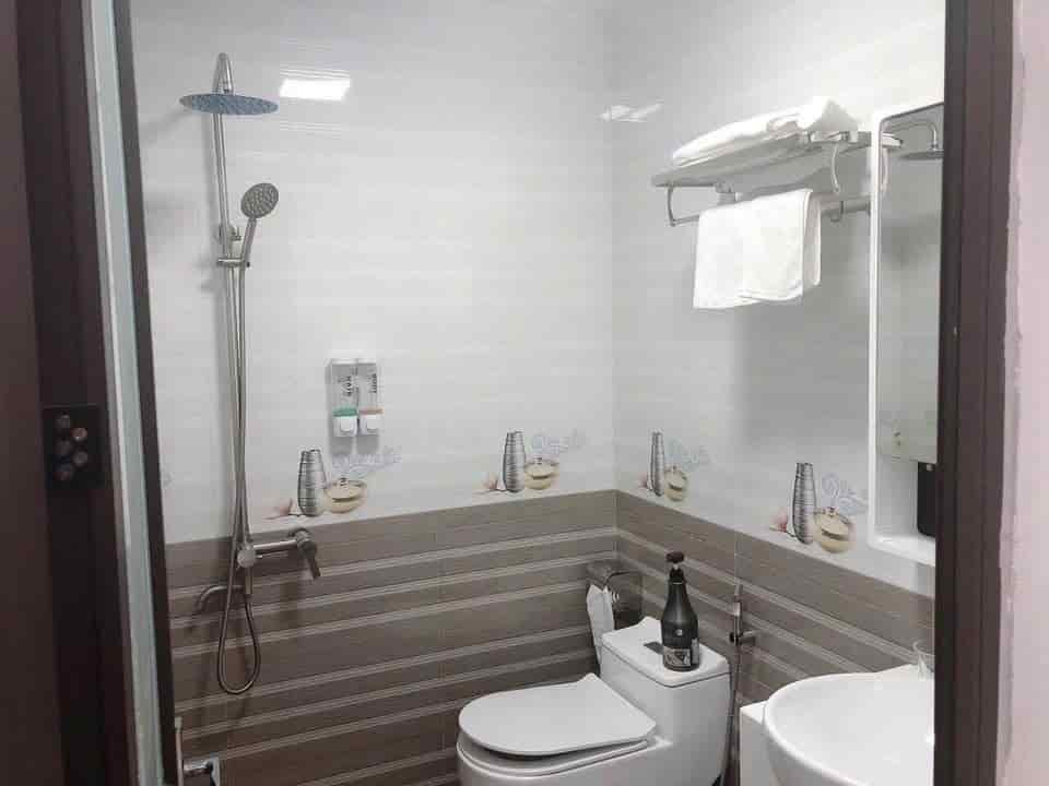 Chính chủ Bán khách sạn 15 phòng 106m2 Tại khu đô thị Nam Ga, gần Bến xe Bãi Cháy, Hạ Long