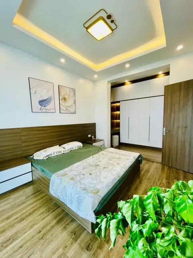 Bán nhà ngõ La Thành, Ba Đình, 20m², 6 tầng, 4.3 tỷ,