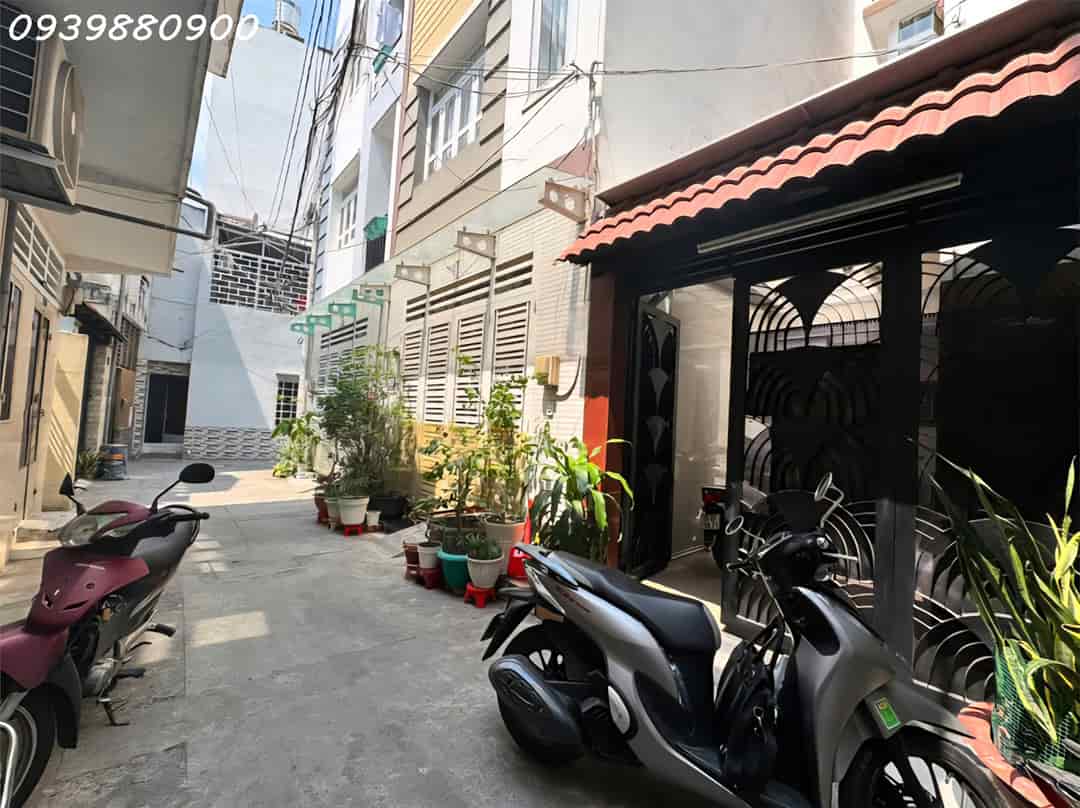 Sát mặt tiền Phan Đăng Lưu - 60m2, 4PN - 8,75Tỷ