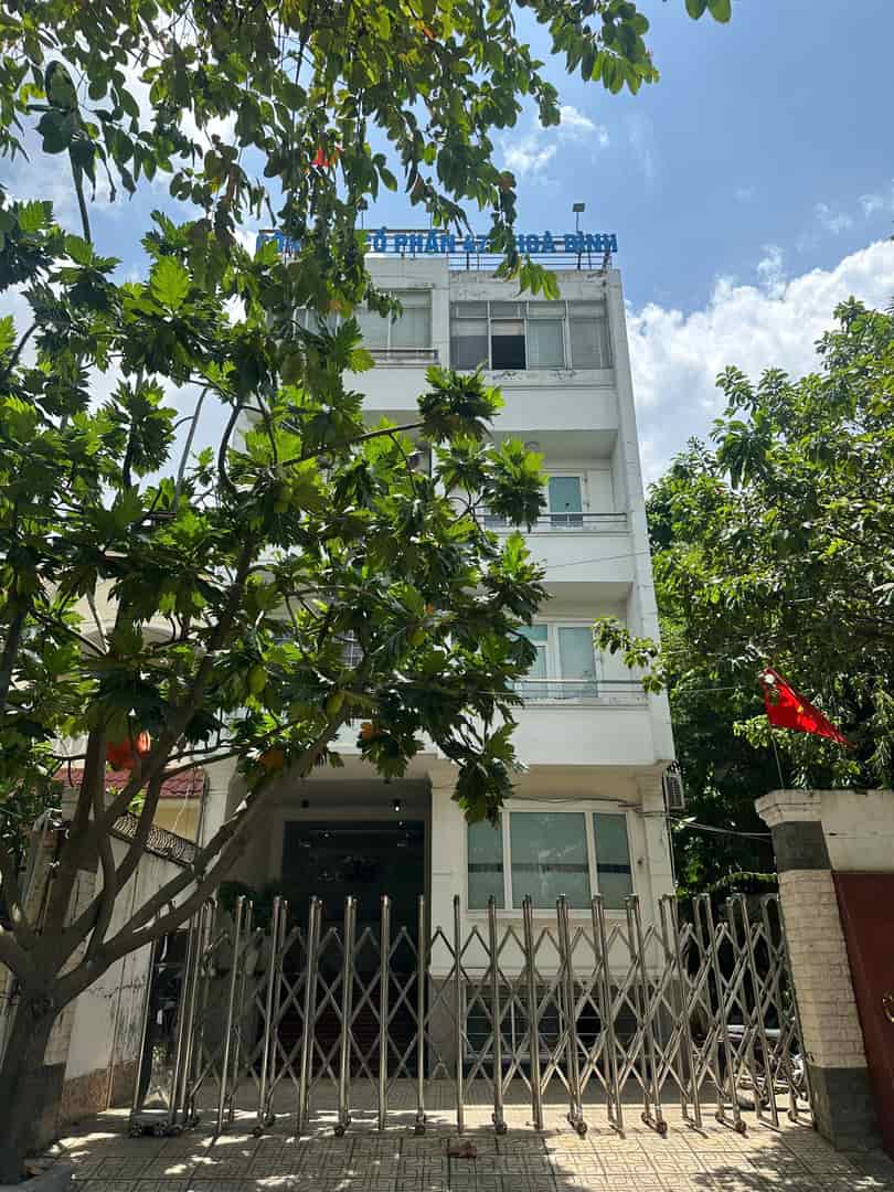 Bán toà nhà văn phòng 5 tầng lầu khu dân cư bắc rạch chiếc , phuoc long A,  Q9, chỉ 12,5 tỷ