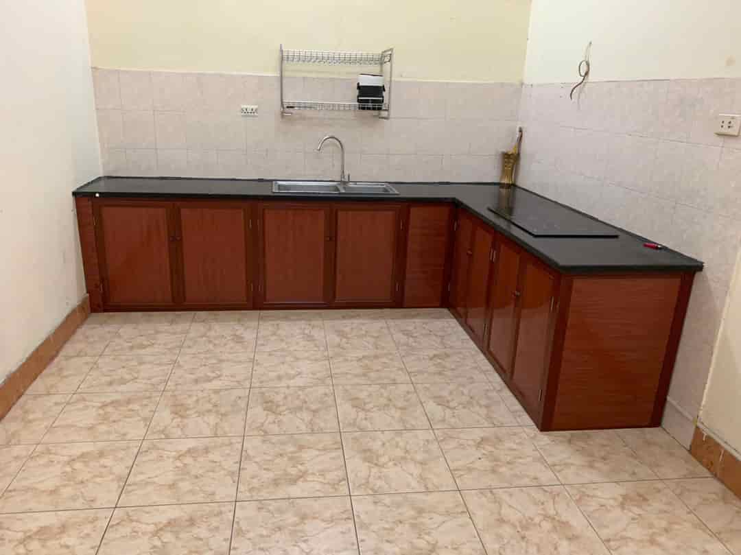 Cho thuê nhà  nguyên căn 40 Hào Nam, 3 tầng, 50m2, 4 ngủ, 3 WC, 14 Triệu