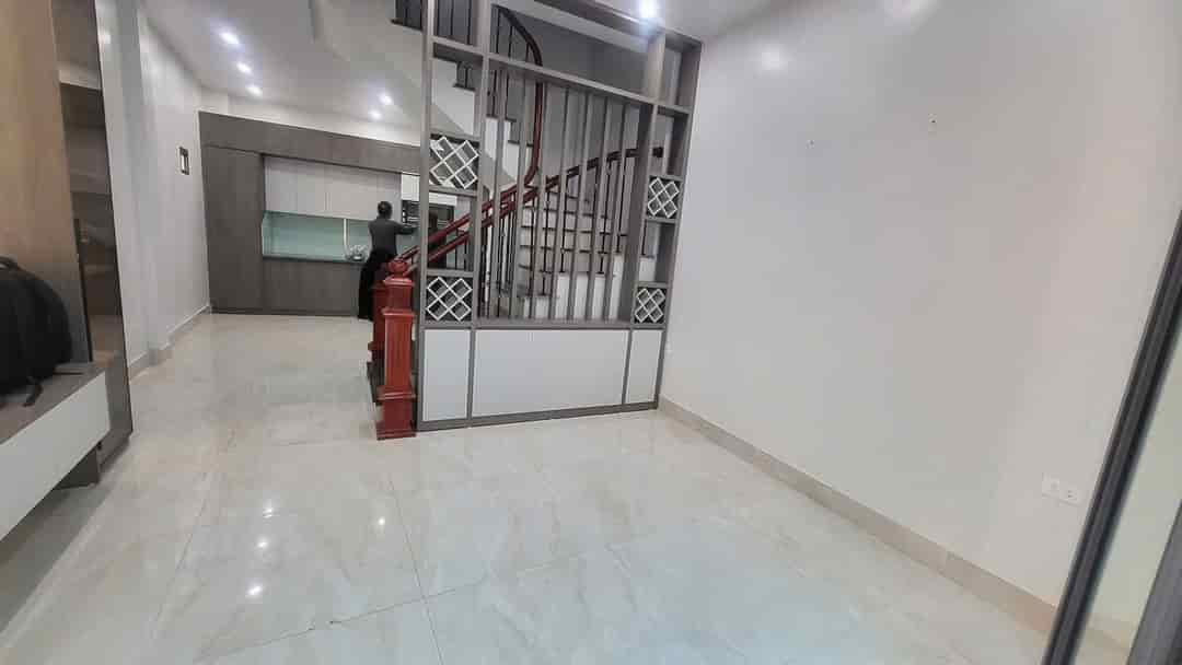 Cần cho thuê nhà đẹp lô góc Quan Nhân, 4 tầng, 46m2, 4 ngủ, 17 Triệu