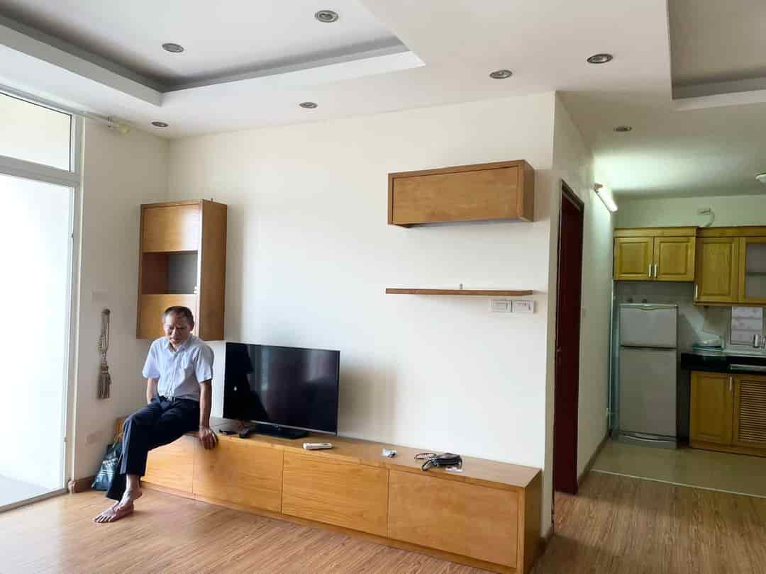 Cho thuê căn hộ chung cư Hancorp Plaza 72 Trần Đăng Ninh 97m2, lô góc 2 ngủ, 2 WC, 16tr