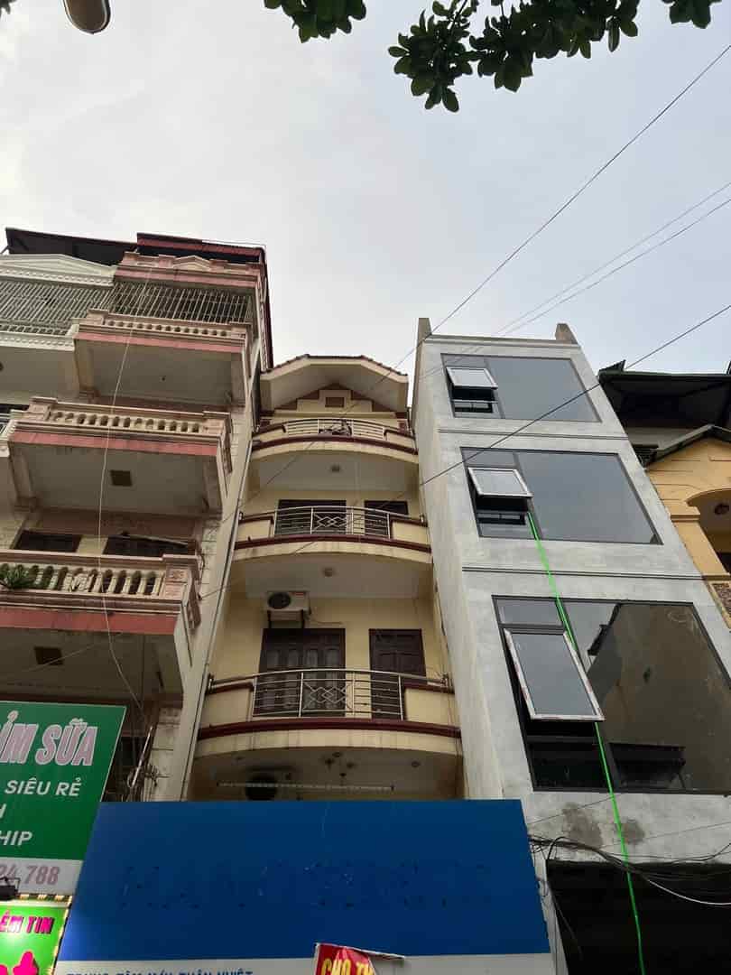 Cho thuê nhà Phố Nguyễn Ngọc Nại, 4.5 tầng, 75m2, MT 4m Phóng Khám, Spa, ảnh viện..